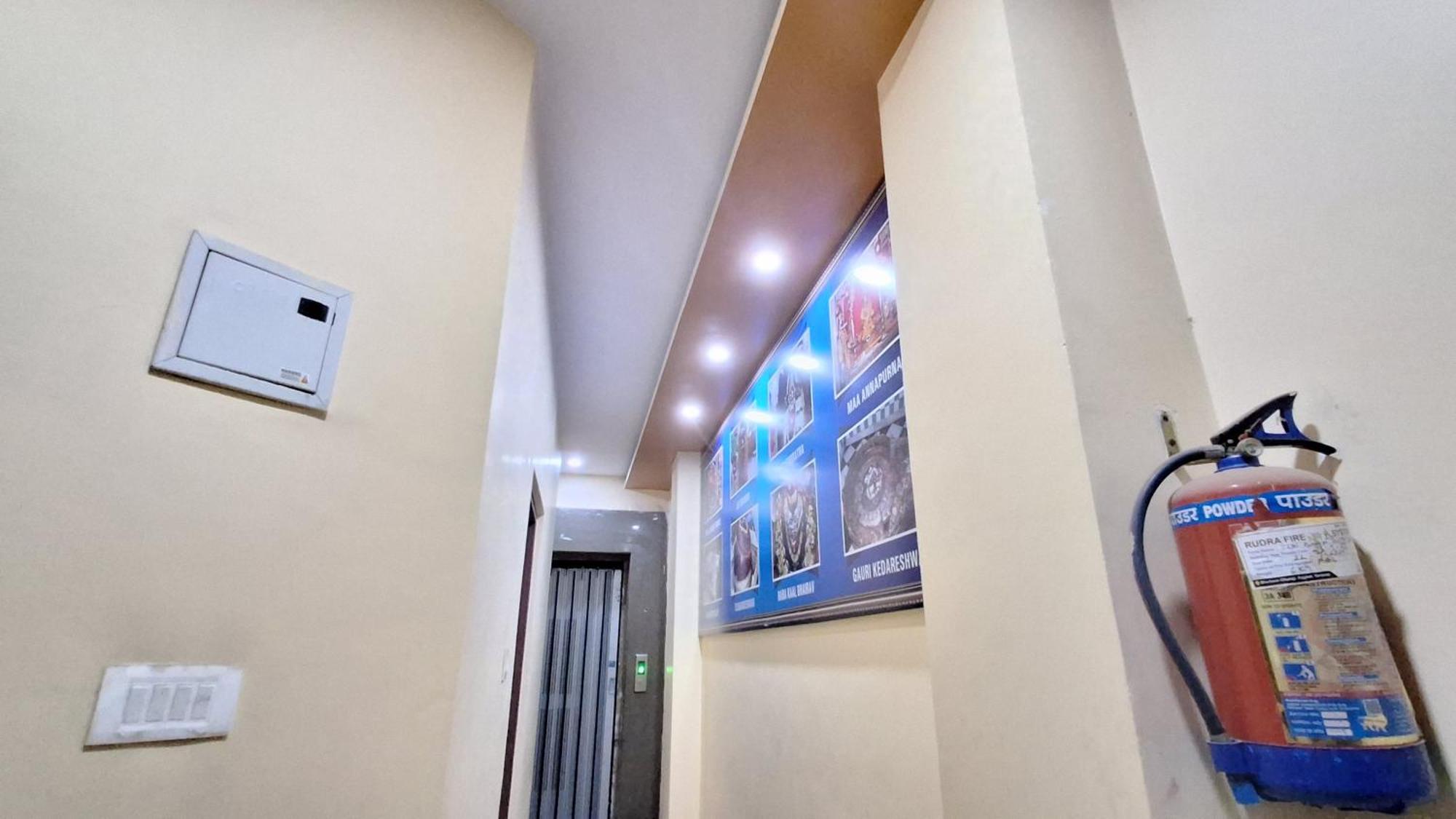 Shree Balaji Paying Guest House فاراناسي المظهر الخارجي الصورة